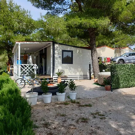 Diversity Mobile Holiday park
